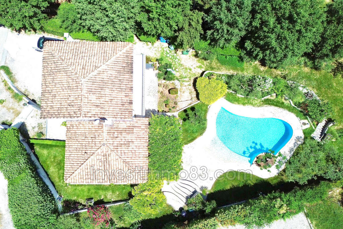 Maison à PUYLOUBIER