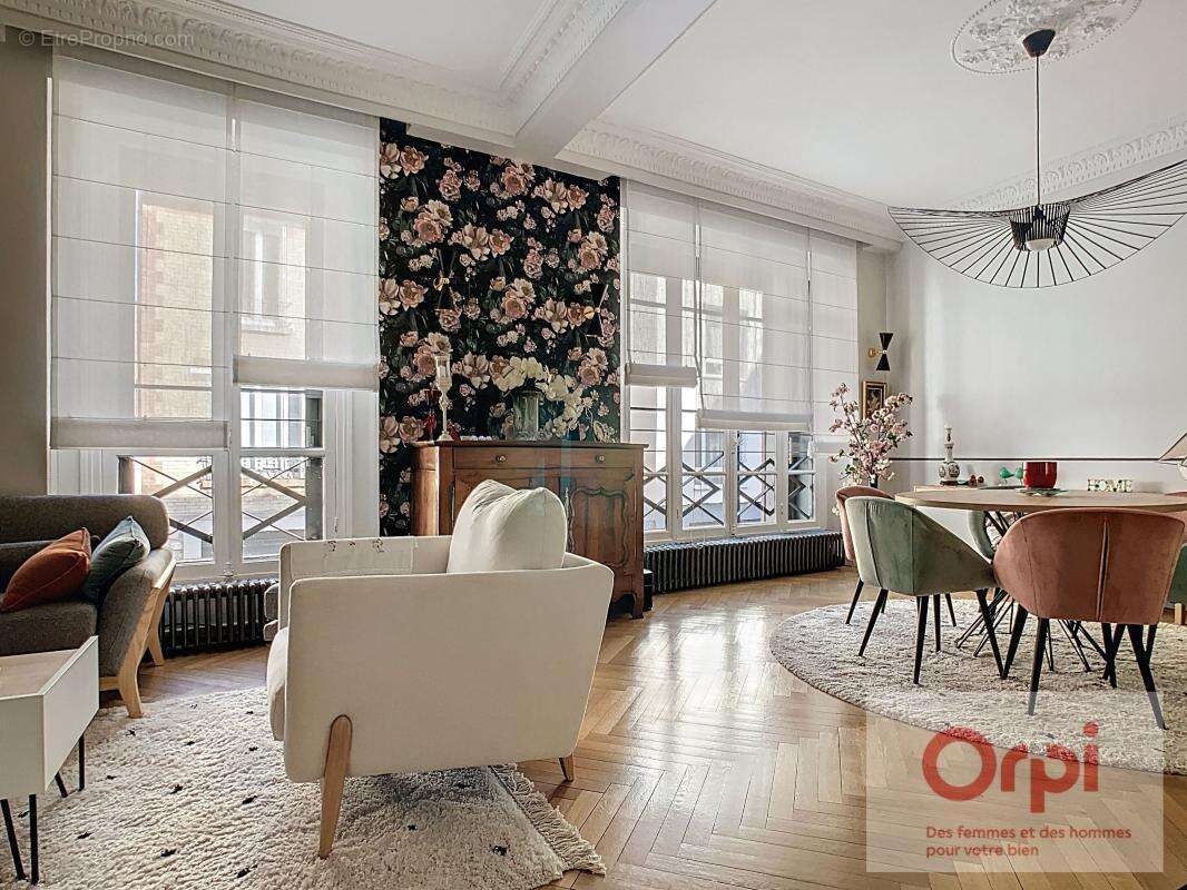 Maison à ISSY-LES-MOULINEAUX