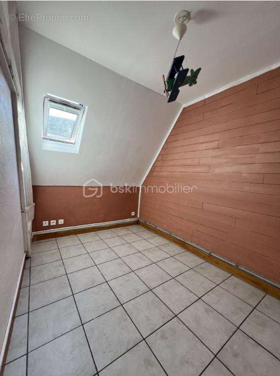 Appartement à VILLENEUVE-SUR-YONNE