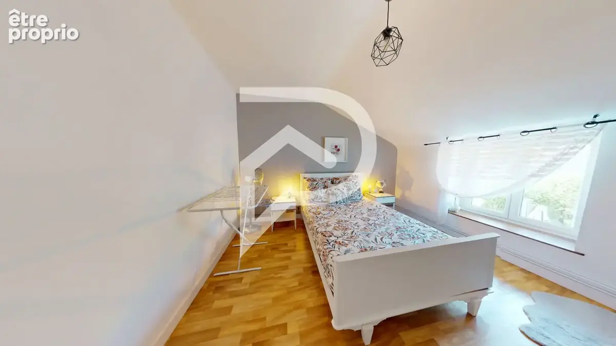 Maison  6 pièce(s) - photo 8