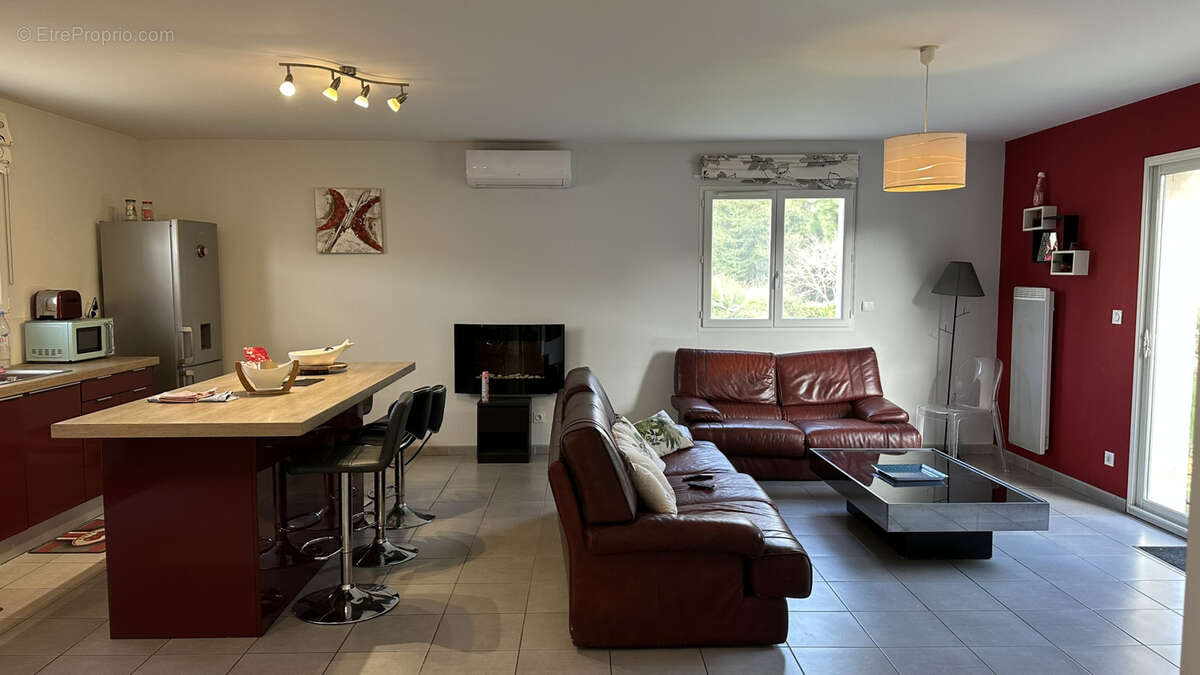 Maison à SAINT-LEGER