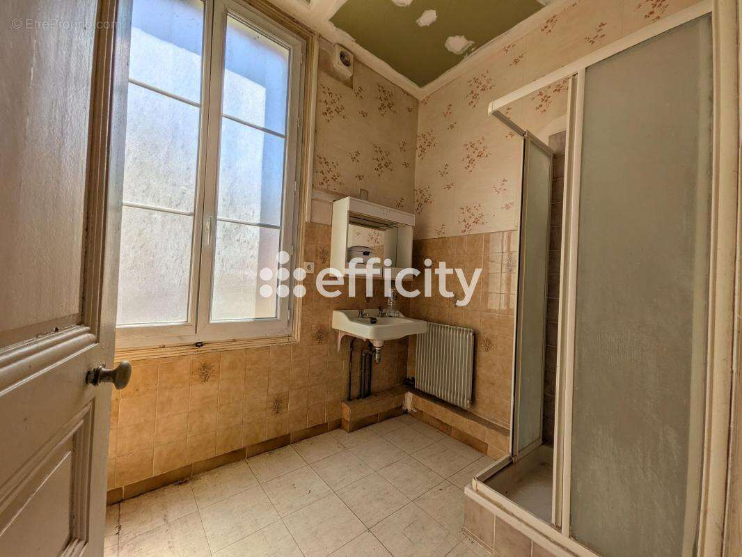Appartement 180 m² à Cinq-Mars-La-Pile  - photo 14