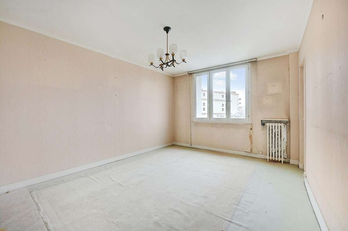 Photo 2 - Appartement à MONTROUGE