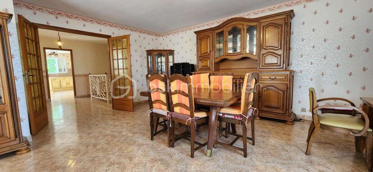 Maison 5 pieces 149 m2, sous-sol de 125 m2 sur terrain de 1300 m2 - photo 8