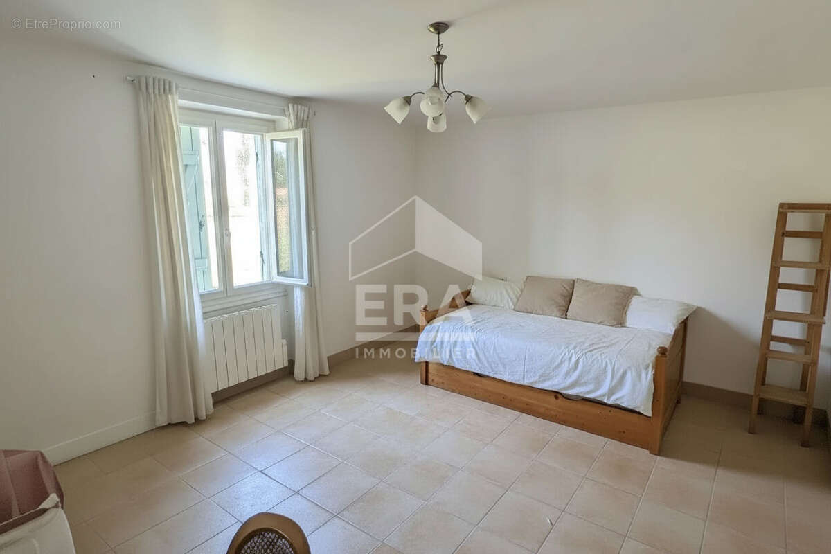 Maison à VILLEFRANCHE-DE-LONCHAT