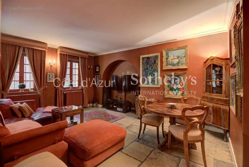 Maison à AURIBEAU-SUR-SIAGNE