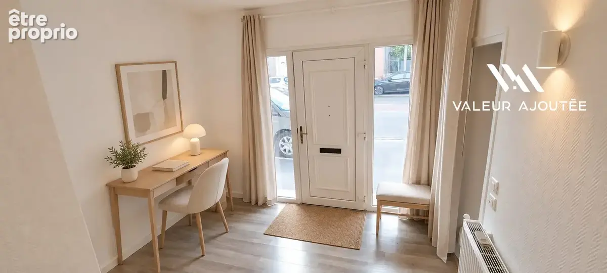 Projection non contractuelle générée par l\'IA - Mobilier non présent dans le bien - Maison à ABBEVILLE