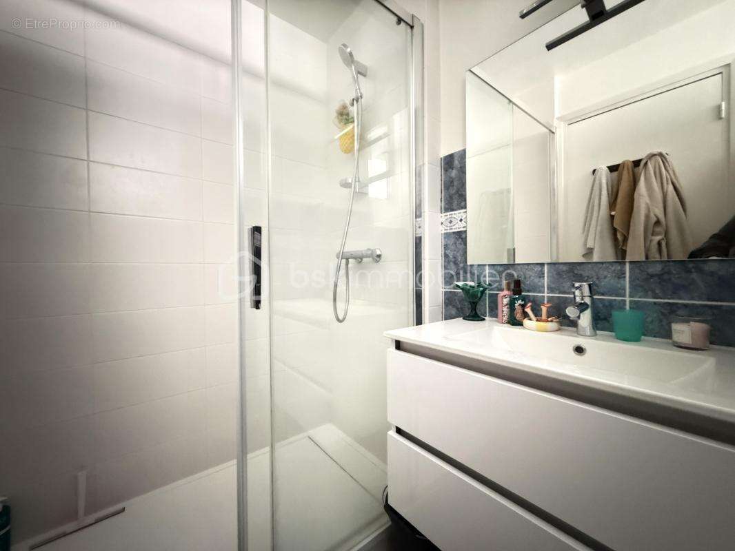 Investisseurs : Appartement T1 bis- stationnement privatif - cave - photo 8