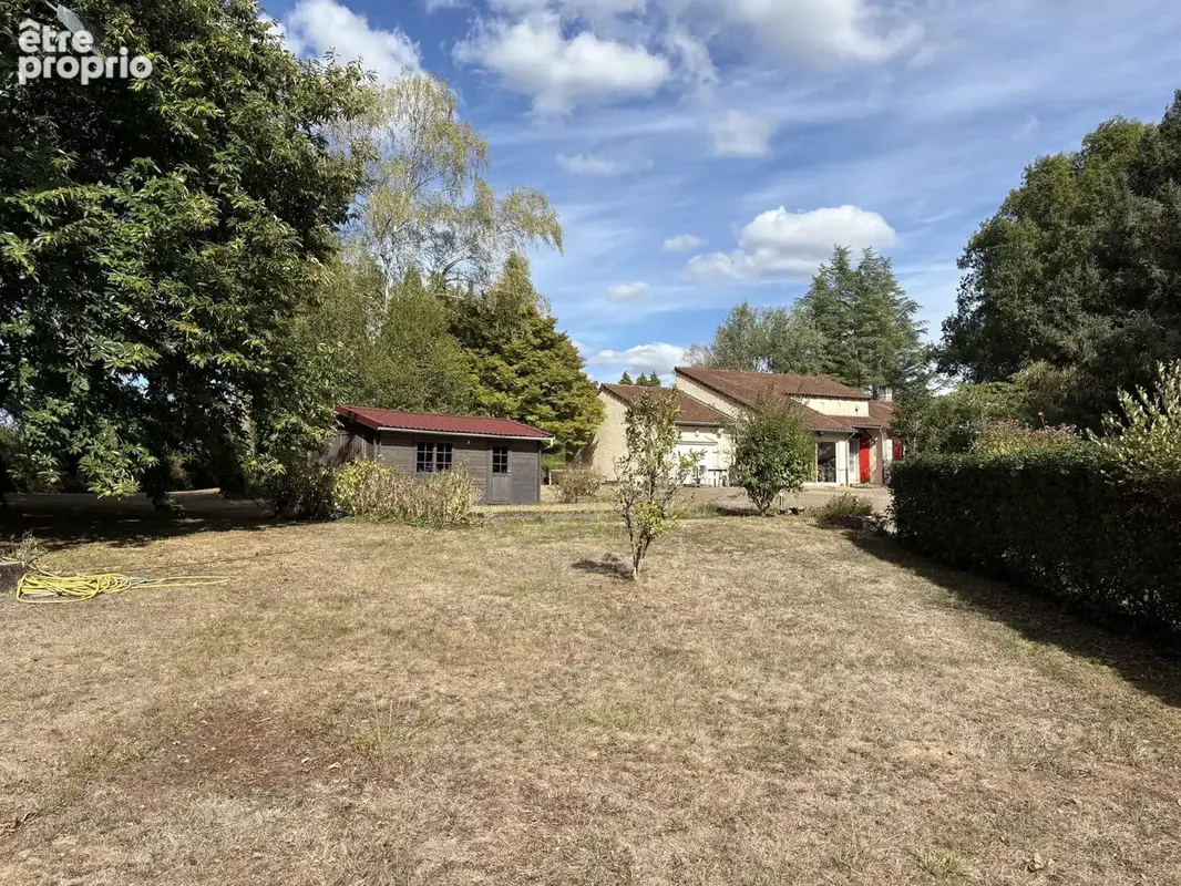 Château-Chervix : Maison de plain-pied avec 3 chambres sur un terrain clos de 6 964 m2 - photo 17