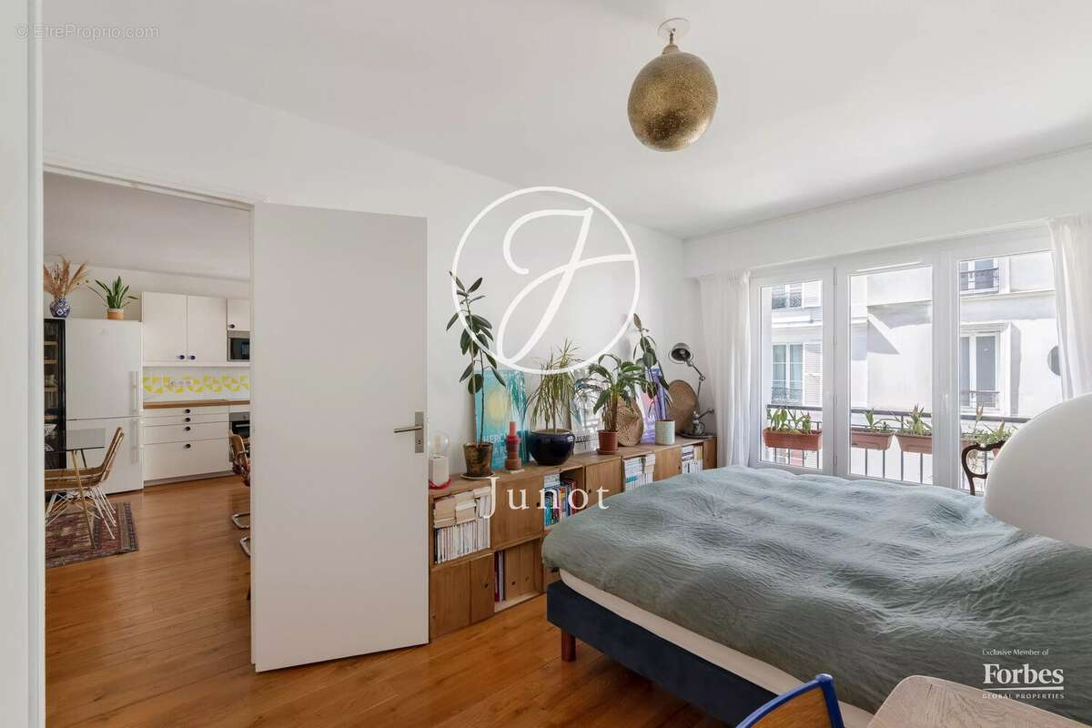 Appartement à PARIS-18E
