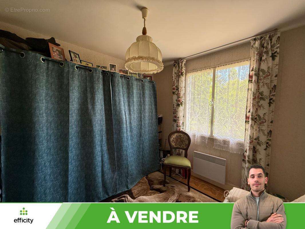 Maison à SAINT-PIERRE-D'EXIDEUIL