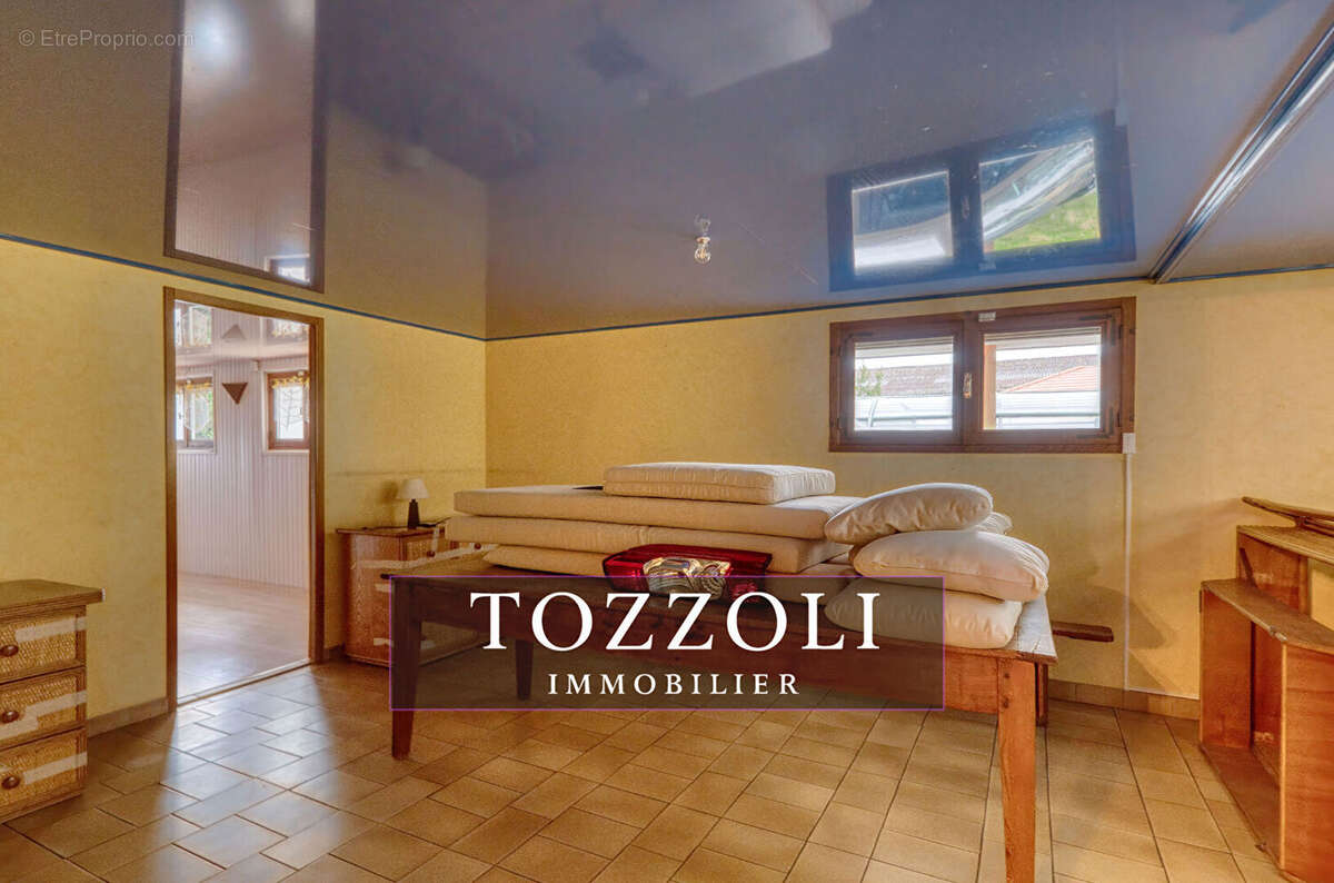 Maison à SAINT-QUENTIN-FALLAVIER