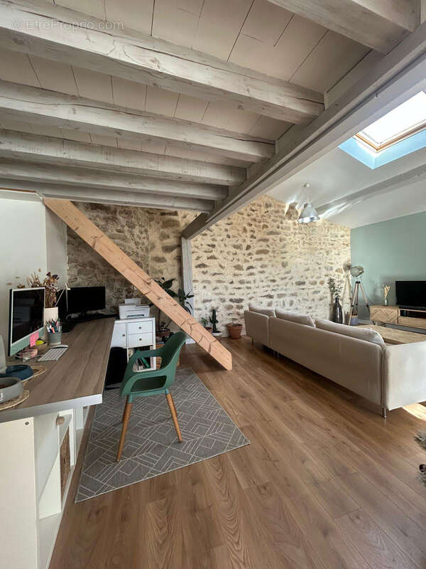 Maison à FELINES