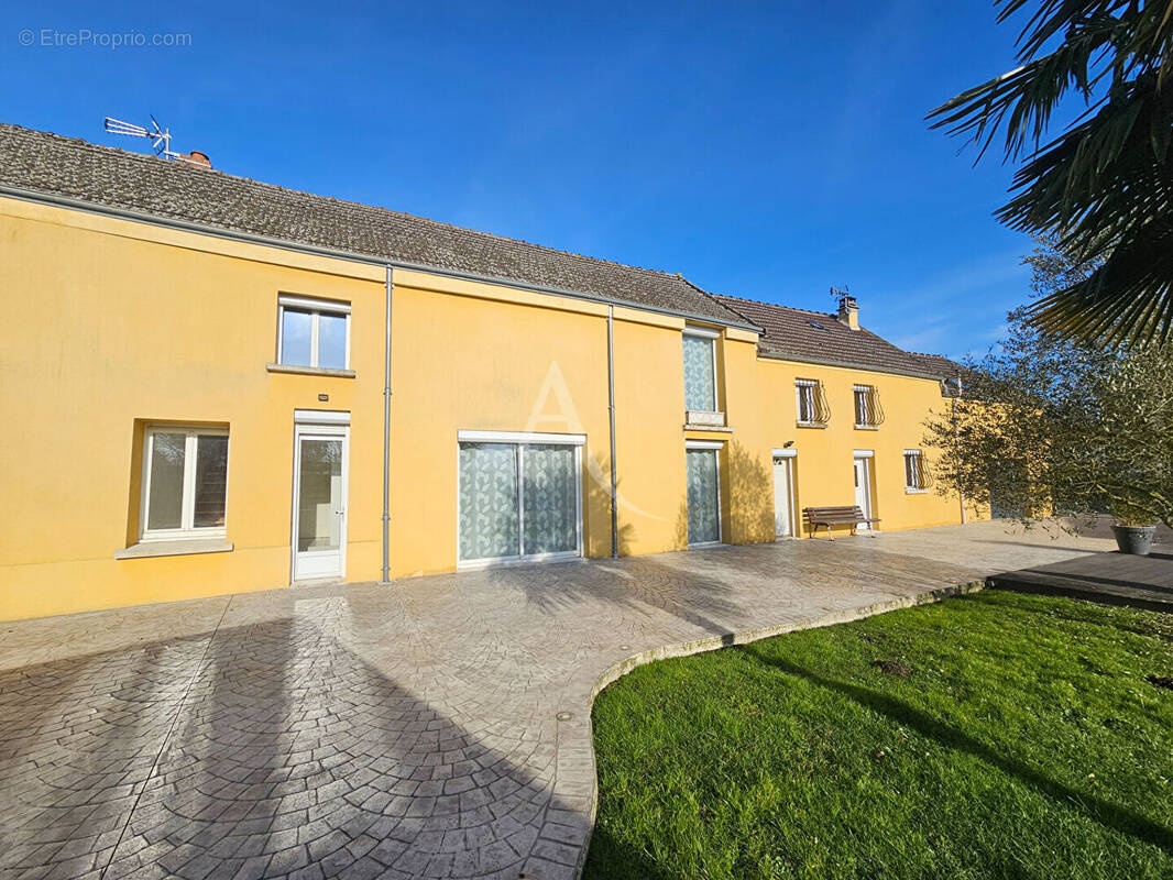 Maison à LIZY-SUR-OURCQ