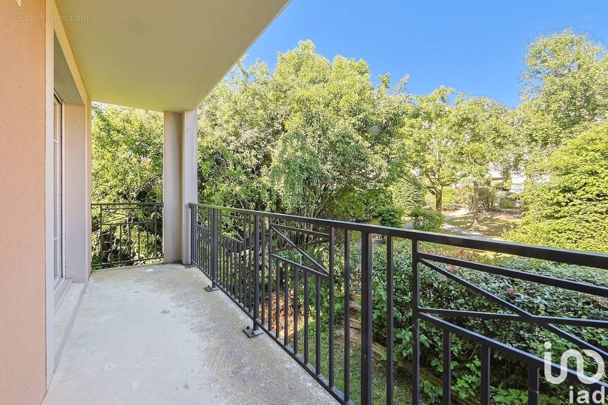 Photo 1 - Appartement à MAGNY-LE-HONGRE