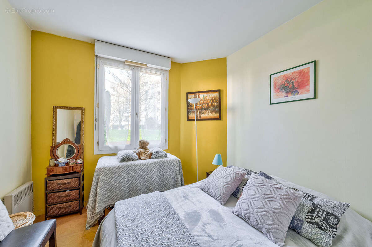 Commerce à ISSY-LES-MOULINEAUX