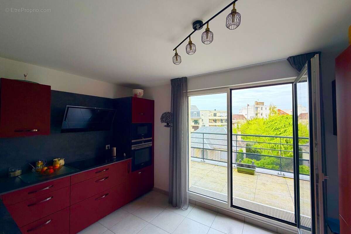 Appartement à SAINT-MAUR-DES-FOSSES