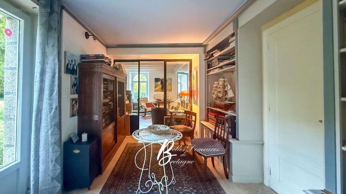 A vendre Belle propriété avec étang et rivière et dépendances, Finistère - photo 14
