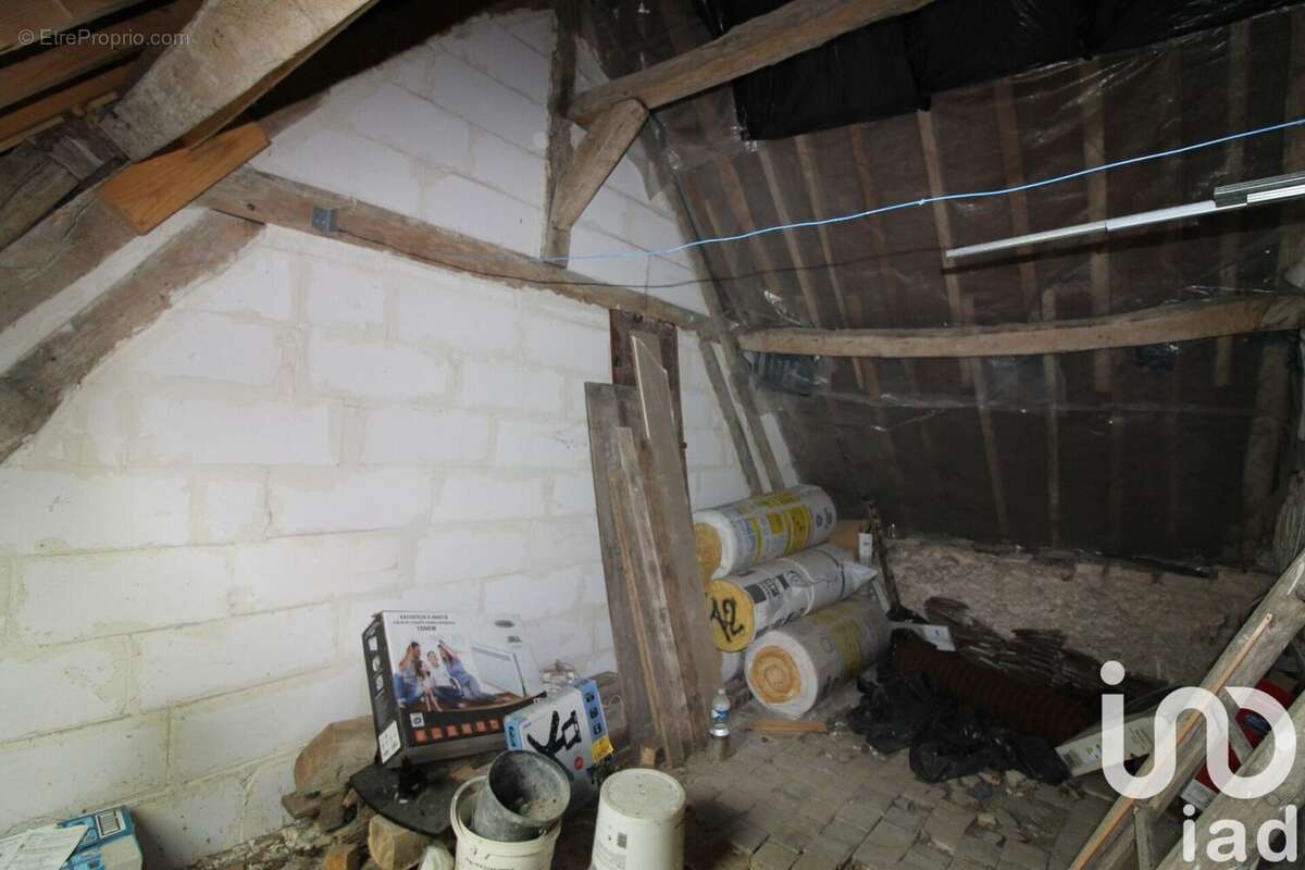 Maison 81 m² à Champcevrais  - photo 7