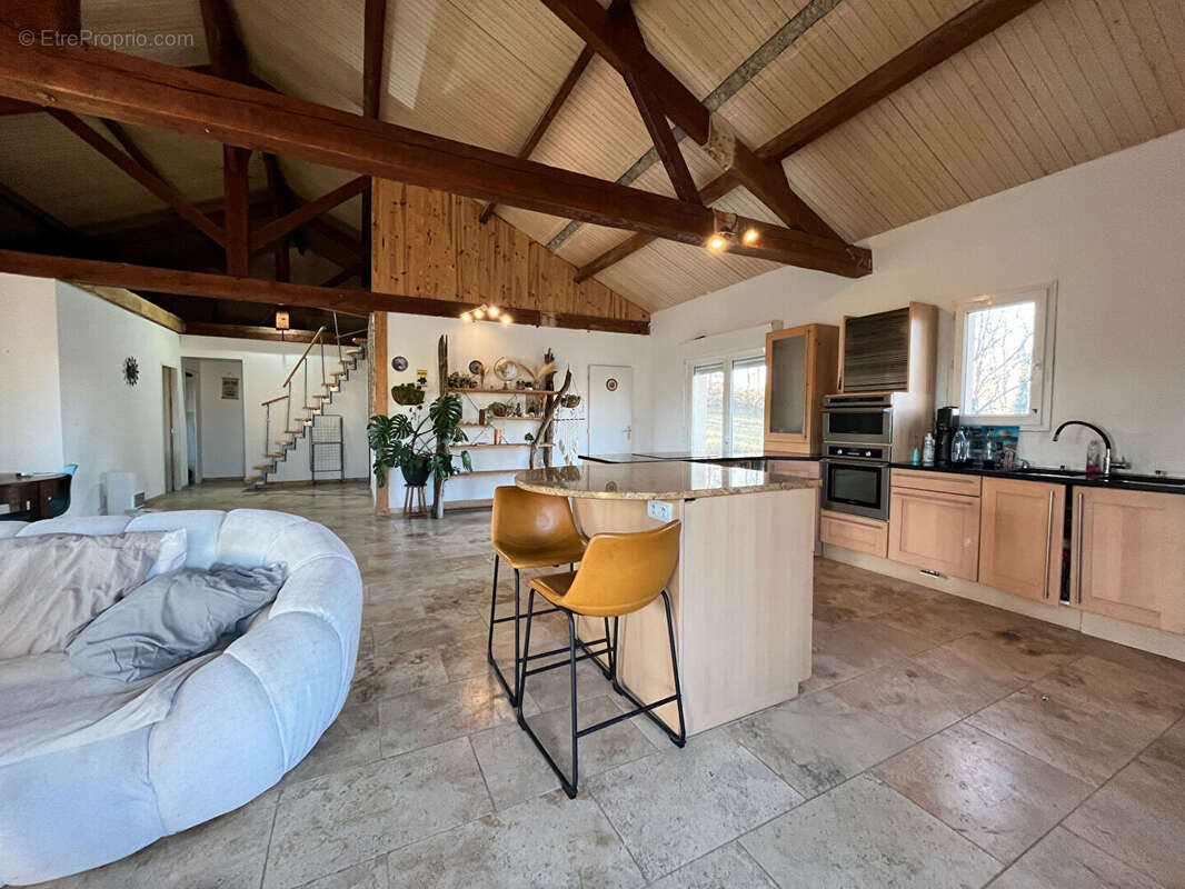 Maison à BEAUMONT-DU-PERIGORD