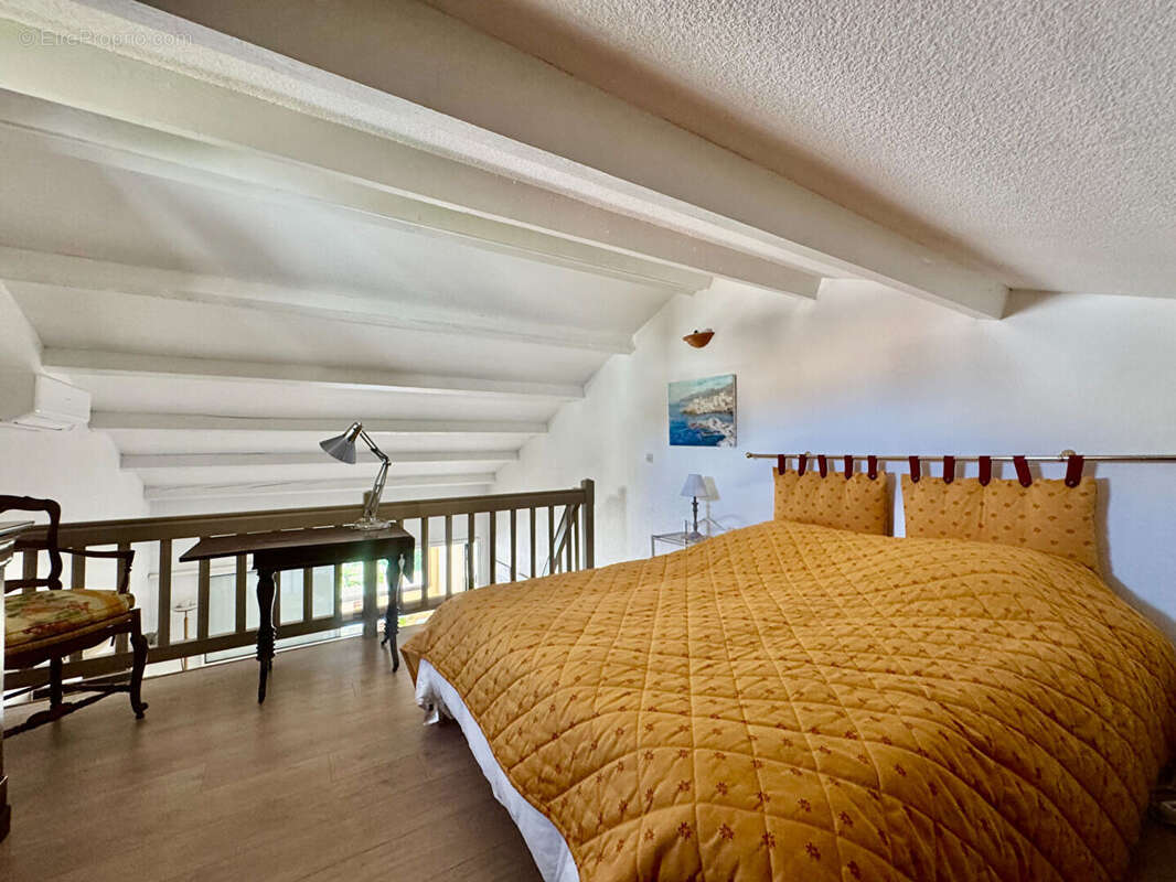 Appartement à SAUSSET-LES-PINS