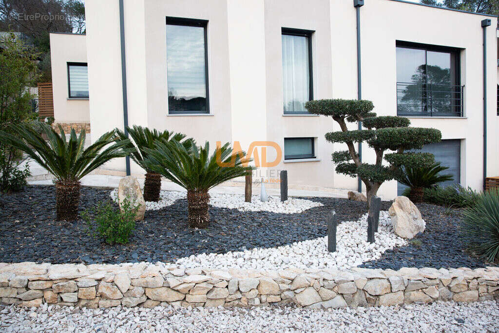 Maison à NIMES