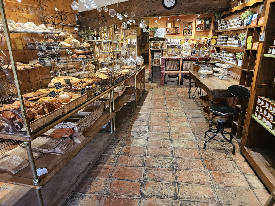 Autre à LE CASTELLET