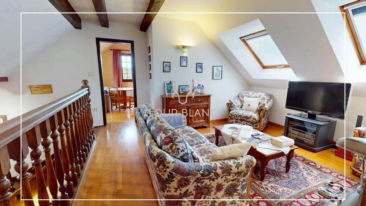 Maison à ECHENANS-SOUS-MONT-VAUDOIS