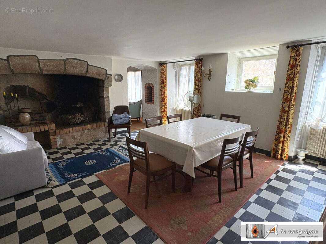 Maison à PIONSAT