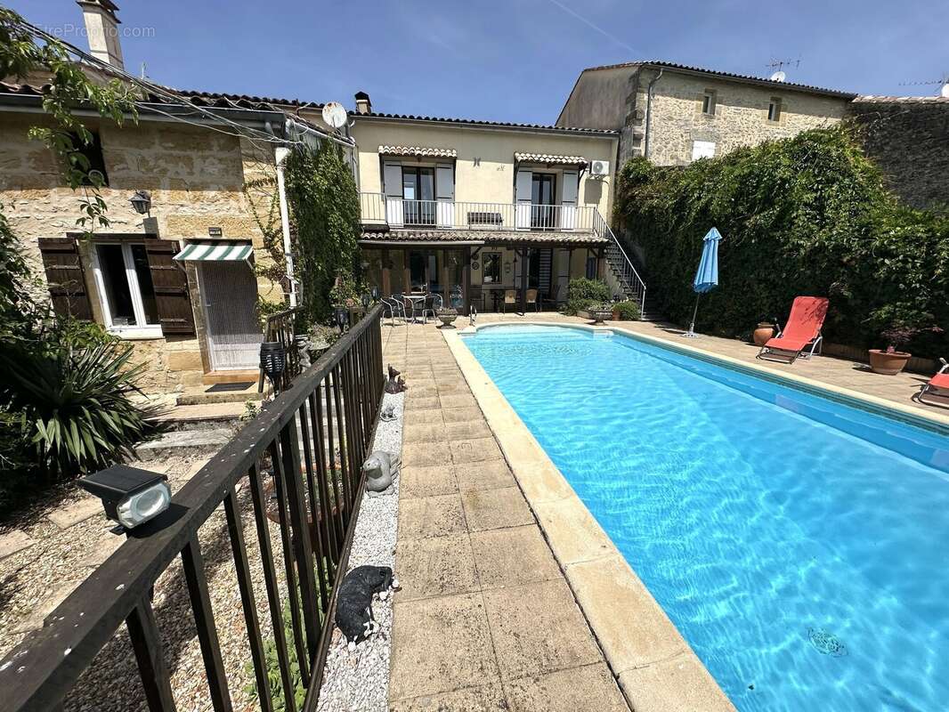 Maison à VELINES