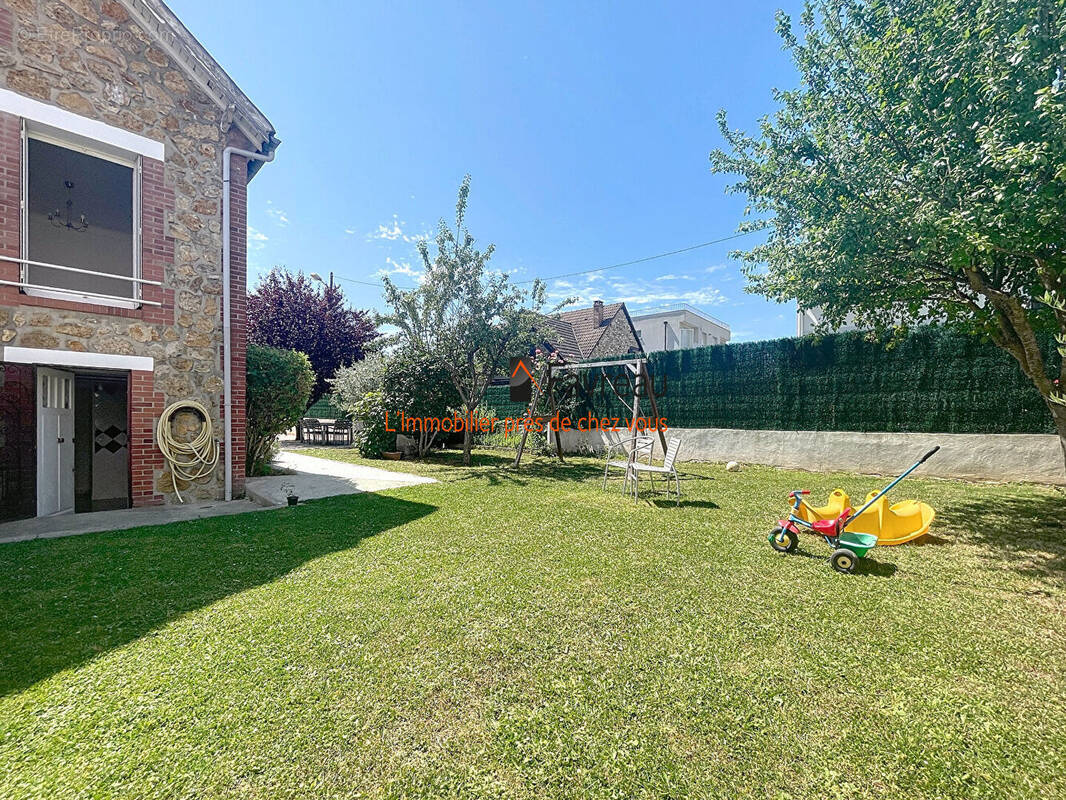 Maison à VITRY-SUR-SEINE