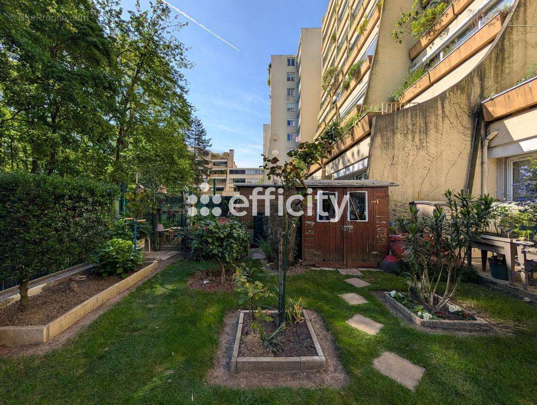 Appartement à ENGHIEN-LES-BAINS