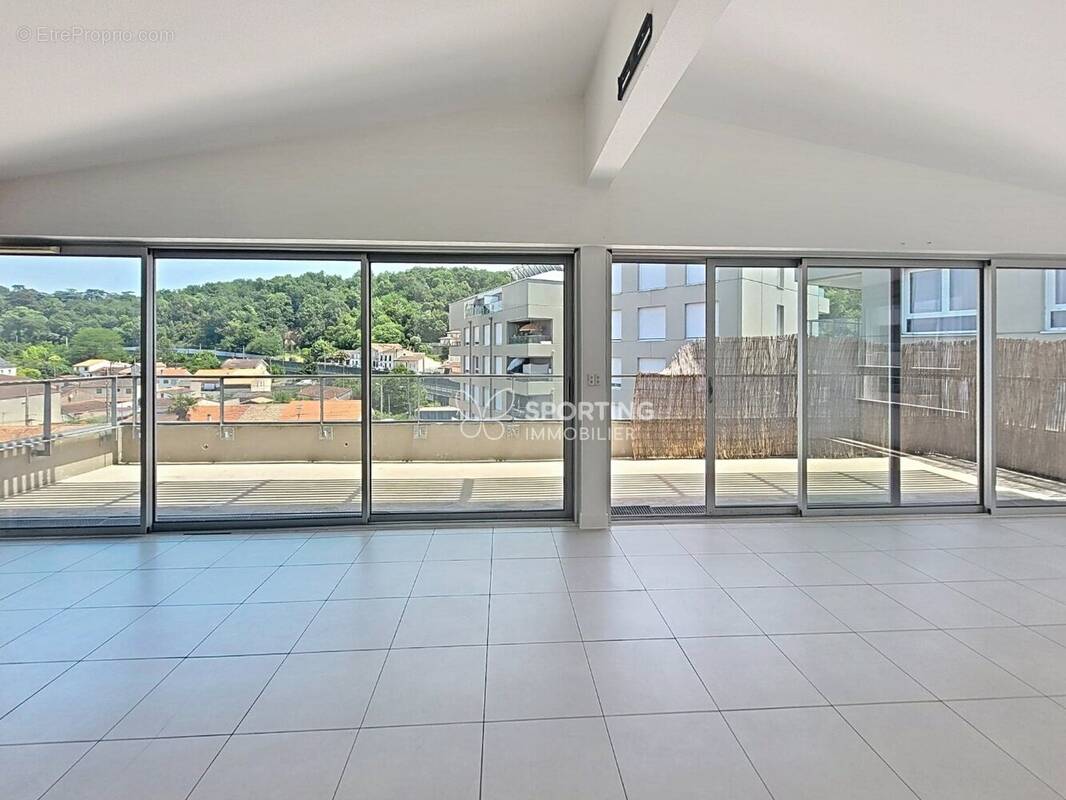Appartement à CENON