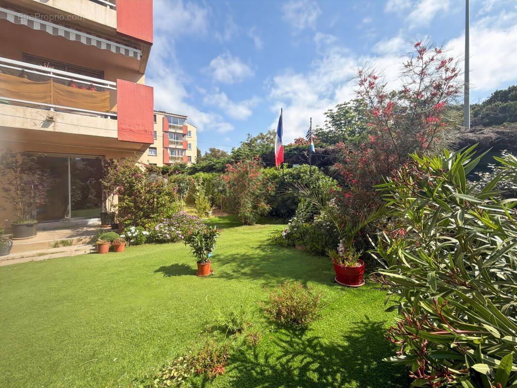 Appartement à FREJUS