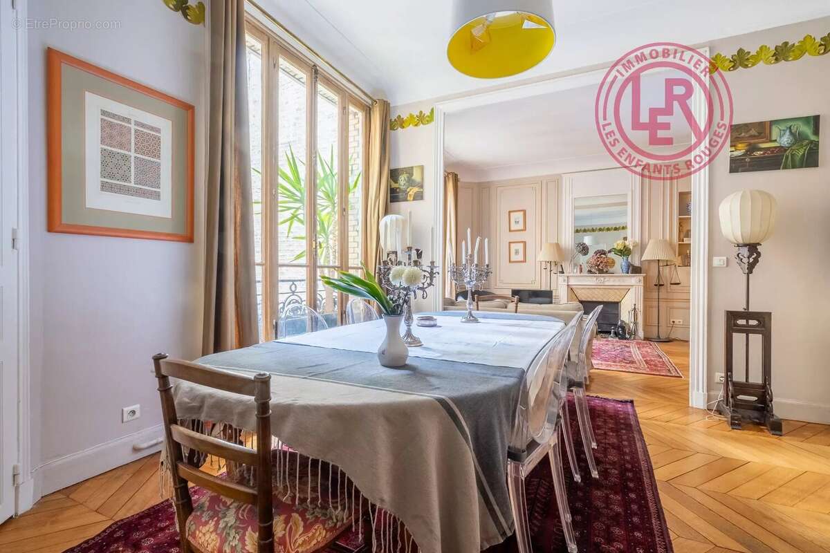 Appartement à PARIS-4E