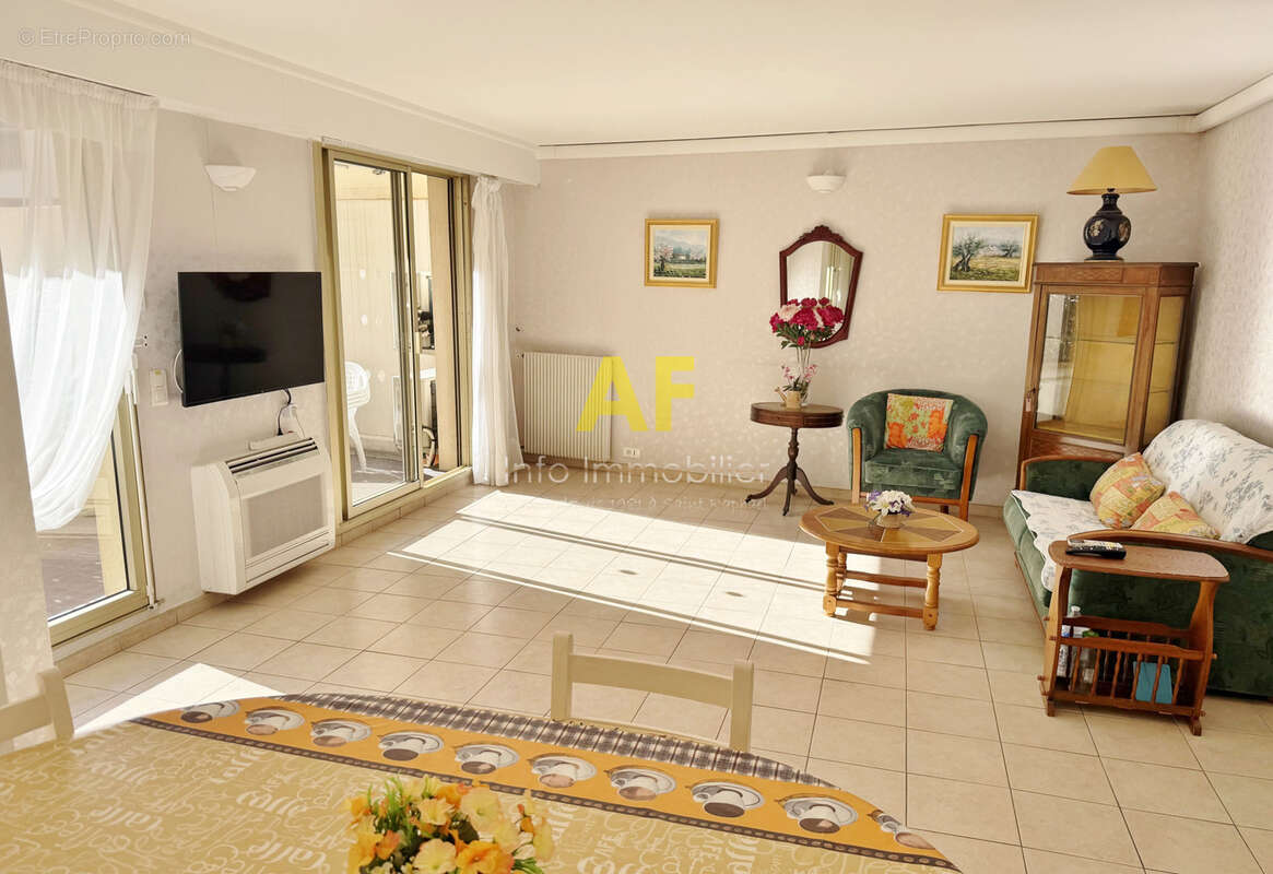 Appartement à SAINT-RAPHAEL