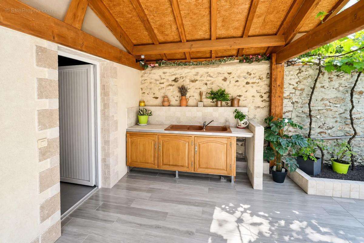 Maison à LE GUE-DE-LONGROI
