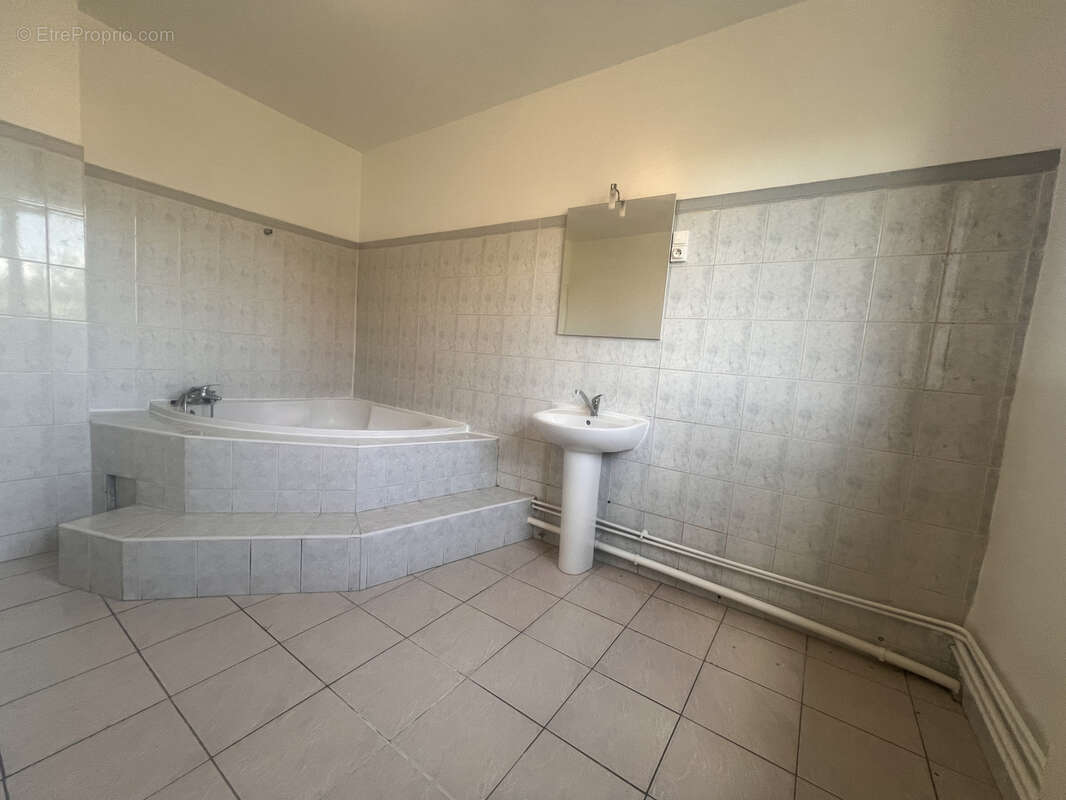 Maison à SAINT-PRIEST