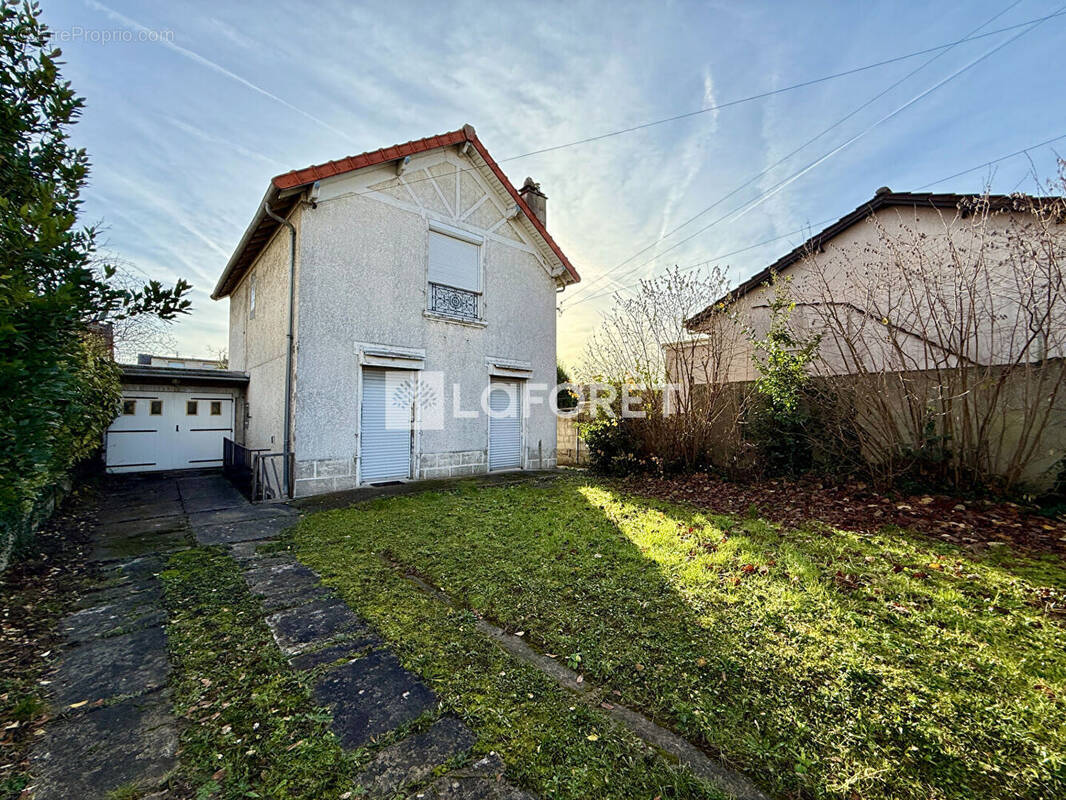 Maison à JUVISY-SUR-ORGE