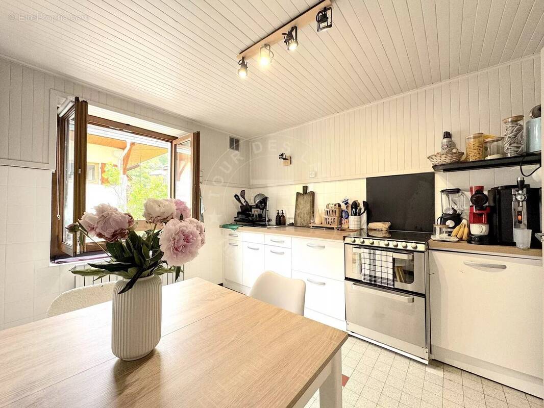 Maison à MENTHON-SAINT-BERNARD