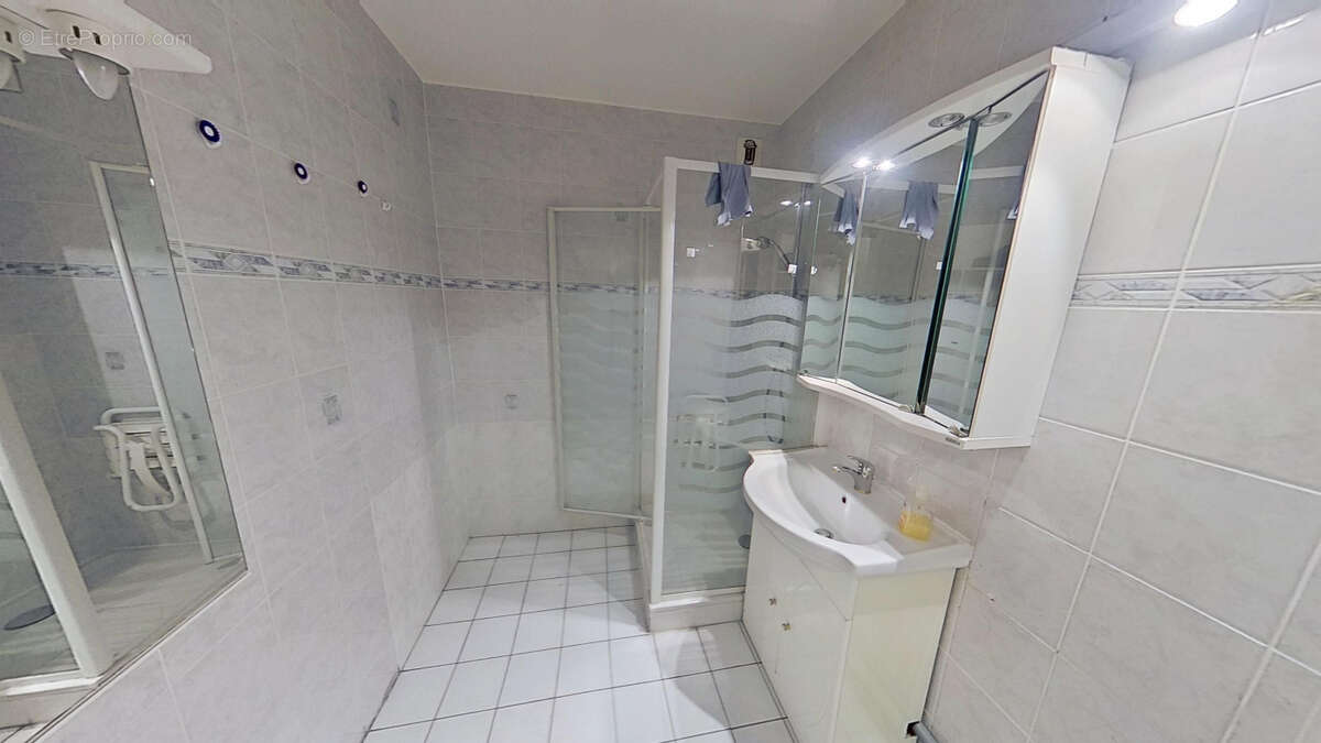 Appartement à PARIS-11E