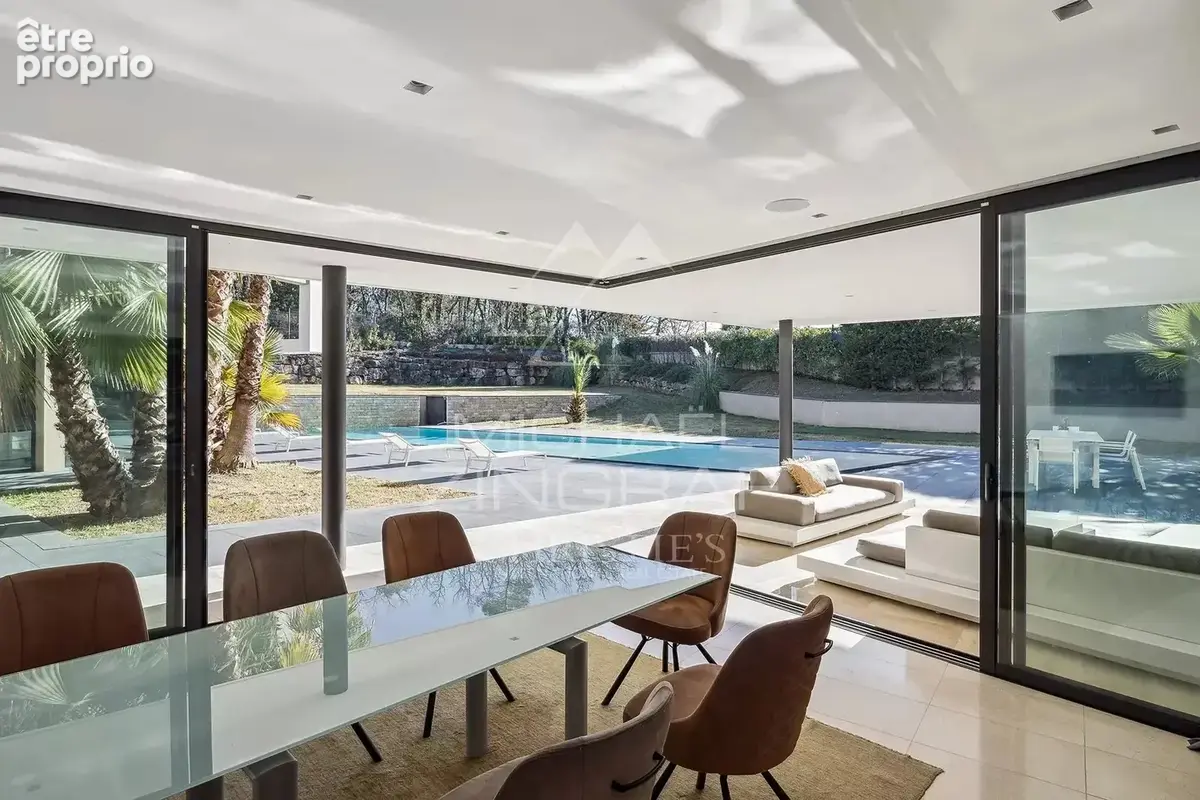 Somptueuse villa contemporaine de 500 m² nichée dans un écrin de verdure - photo 3
