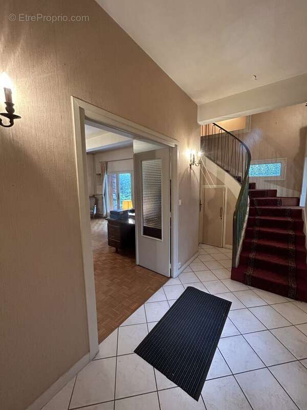 Maison à FLEURY-LES-AUBRAIS