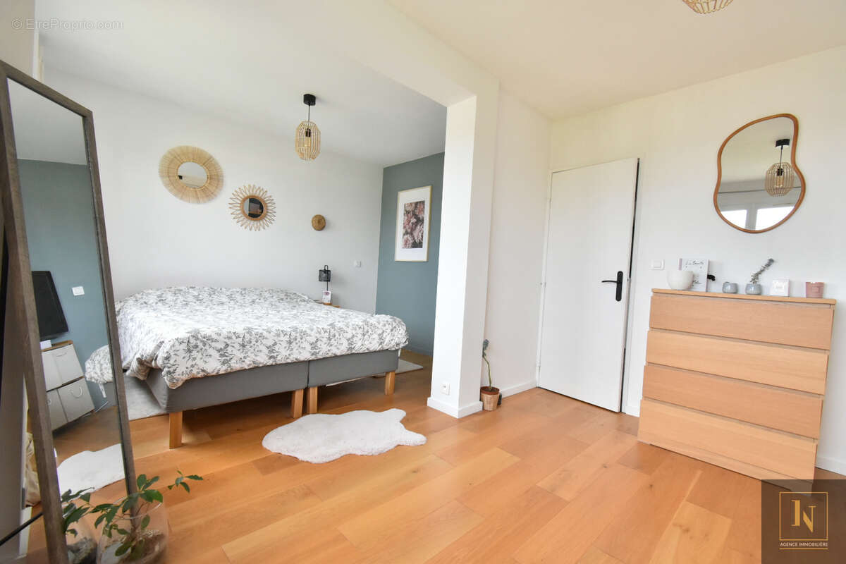 Nantes, appartement  81m2 en dernier étage avec ascenseur et balcon. - photo 7