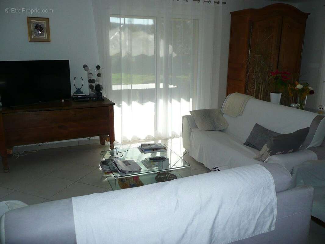 Une maison moderne plain pied avec piscine et dépendances. - Monteils - photo 17