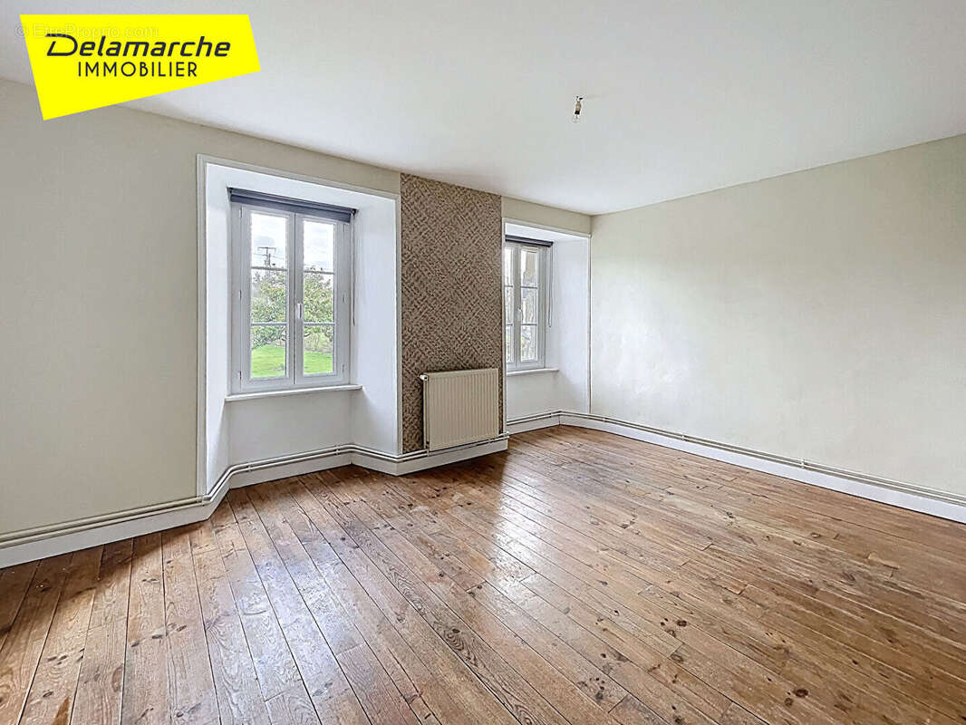 Maison à SAINT-SAUVEUR-LENDELIN