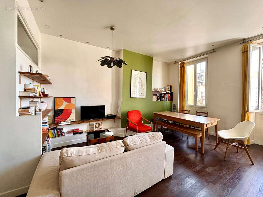 Appartement à MARSEILLE-6E