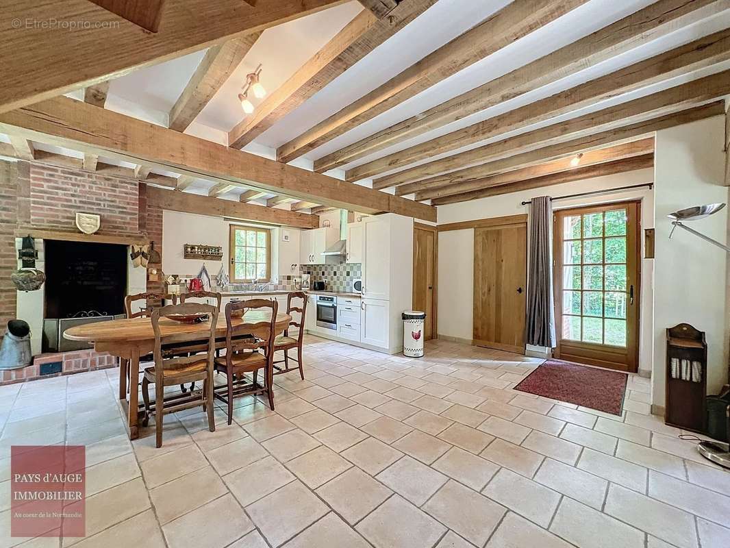 Maison à AVERNES-SAINT-GOURGON