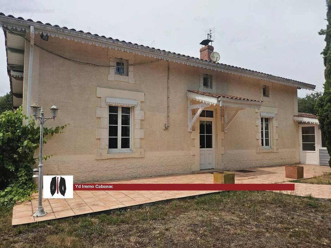 Maison à LOUCHATS