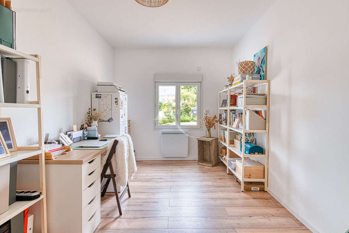 Maison à SAINT-CLEMENT-DE-LA-PLACE